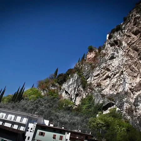 Hotell On The Rock