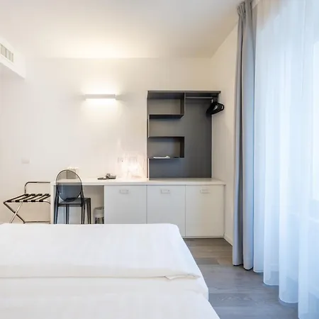 Hotel On The Rock 3*