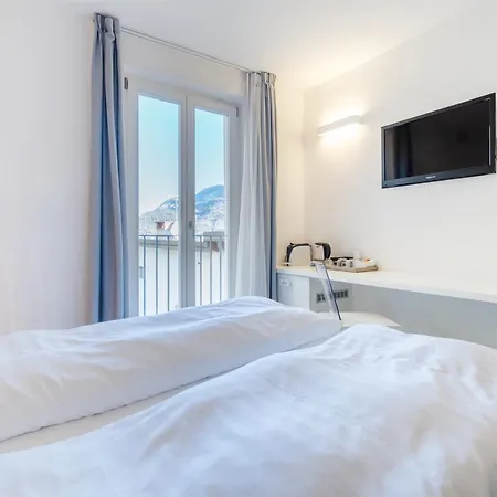 Hotel On The Rock 3*