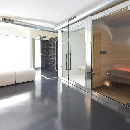 Hotel On The Rock 3*